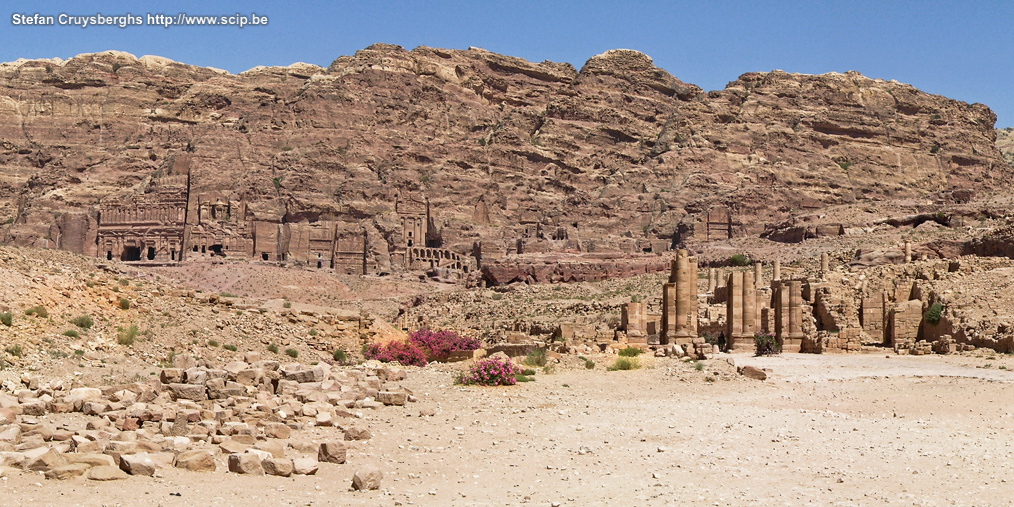 Petra - Oostelijke klif De koninklijke graftombes aan de oostelijke klif. Stefan Cruysberghs